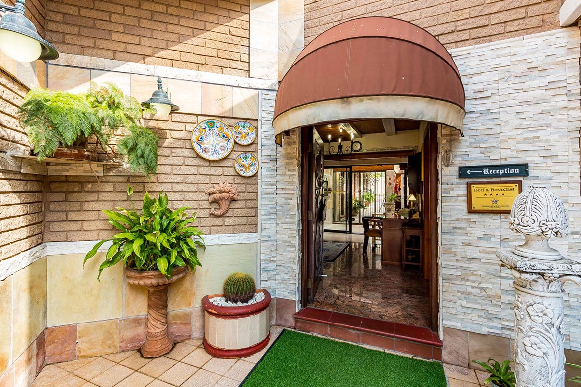 Entance to palm lodge 4 star guest house